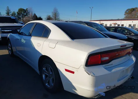 2011 Dodge Charger z USA, uszkodzony, nr VIN 2B3CL3CG2BH548077